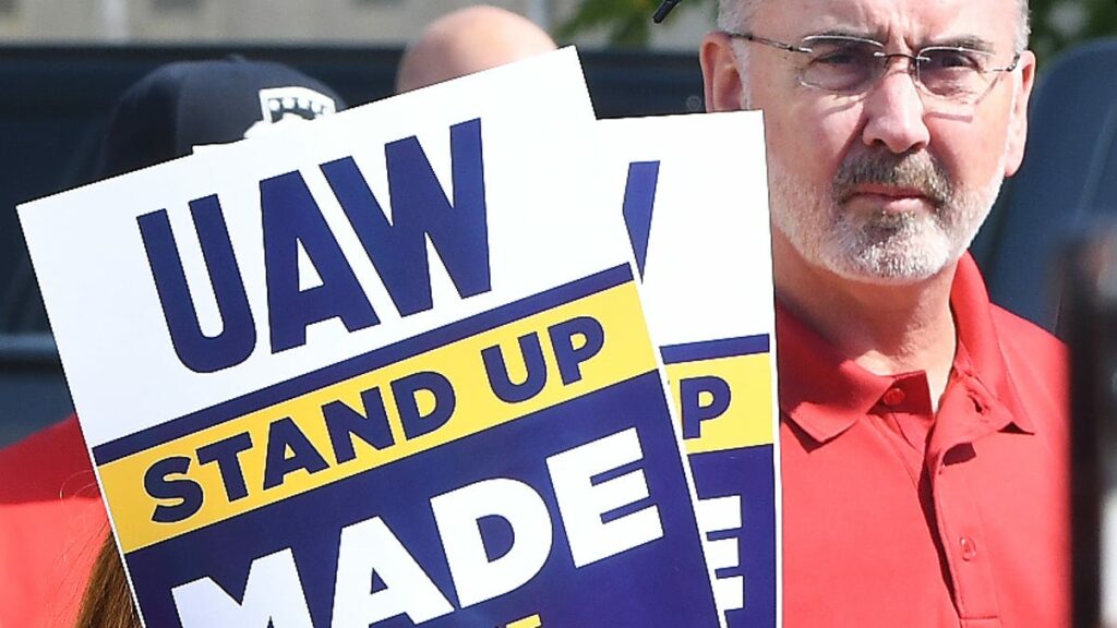 UAW's Fain says Stellantis 'confirmed' Durango move to Canada in August