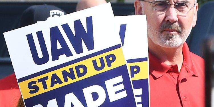 UAW's Fain says Stellantis 'confirmed' Durango move to Canada in August
