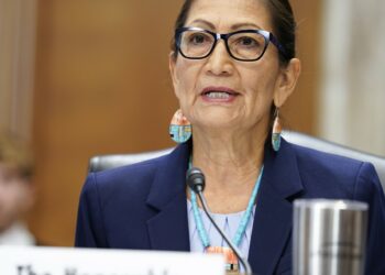 US Interior Secretary announces restoration of the once-endangered Apache trout species in Arizona