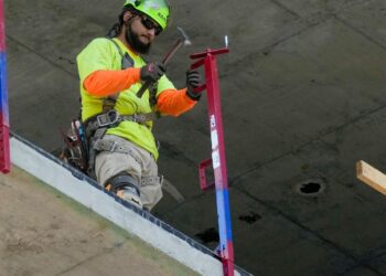 US job openings fall as demand for workers weakens