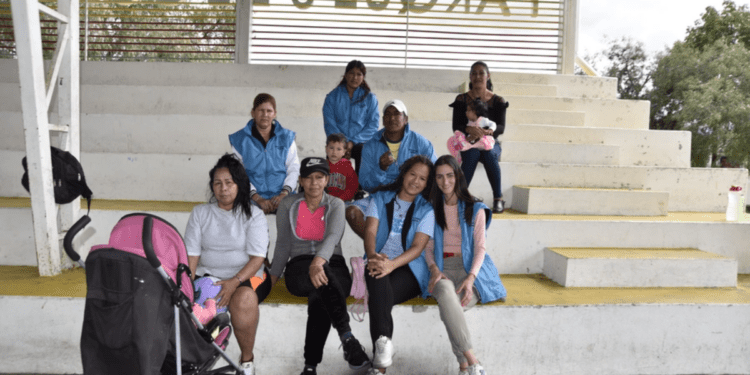 Venezuelan migrants sift through garbage in faraway Ecuador in rebuild their lives