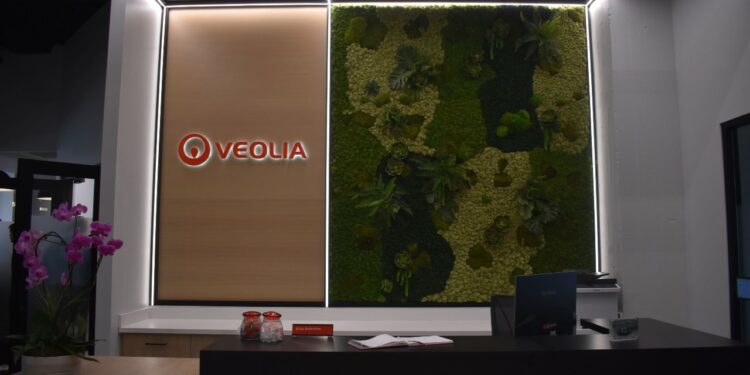 Veolia North America hosts grand opening of new downtown Milwaukee office
