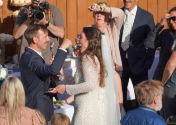 Where there's Hope in Alaska: Solitude, nature, neighbors