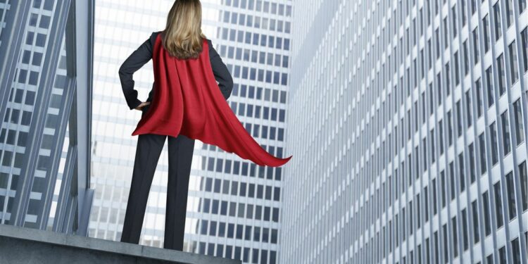 Women Kick Men's Butts When It Comes to Investing