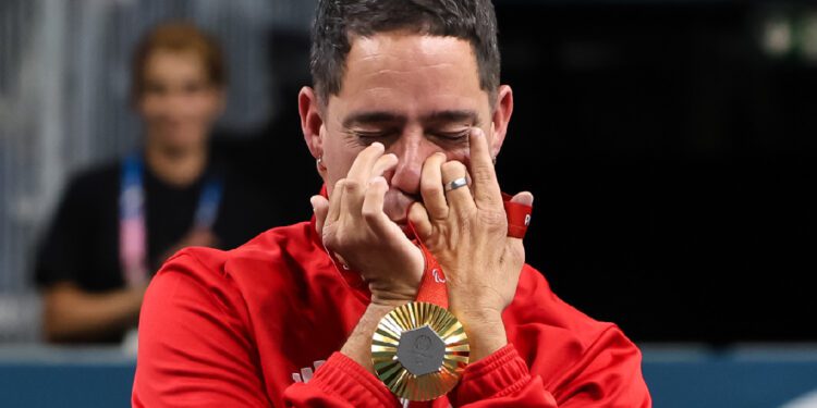 Yunier Fernández Secures Cuba's First Paralympic Gold in Table Tennis