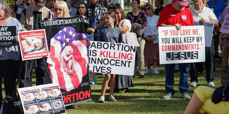 ‘Vote no on both’: Arizona Catholics oppose ballot initiatives restricting immigration, expanding abortion