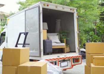 This demographic is fleeing both California and New York by the thousands: report