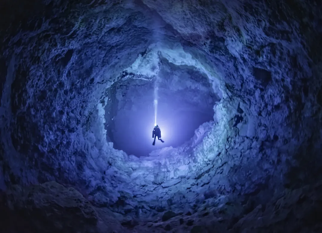 Divers in Mexico's Underwater Caves Get a Glimpse of Rarely Seen Artifacts, Fossils and Human Remains