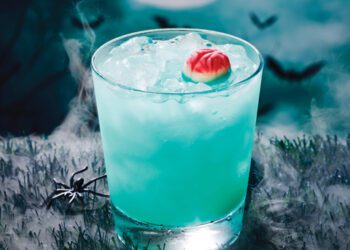 Applebee’s Resurrects DOLLAR ZOMBIE for October Cocktail Special