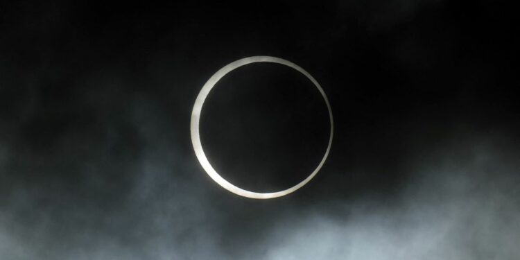 Annular solar eclipse 2024 wows skywatchers across South America (videos, photos)
