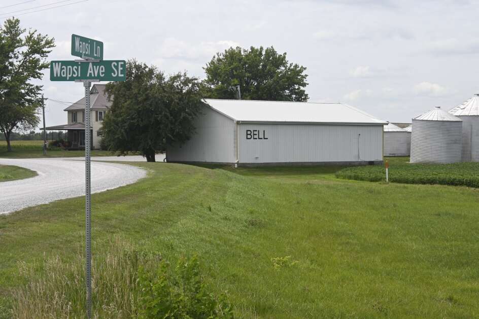 A warehouse owned by T. Bell Detasseling near Conesville, Iowa, on Thursday, July 21, 2022. (Monica Cordero/Investigate Midwest)