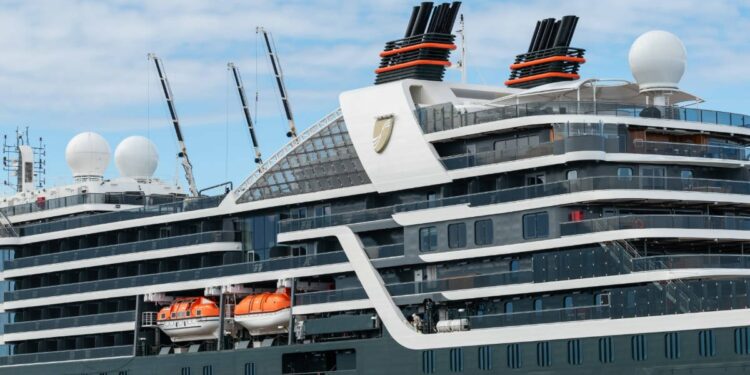 Luxury Cruise Ship Alters Itinerary Due to Amazon River Drought