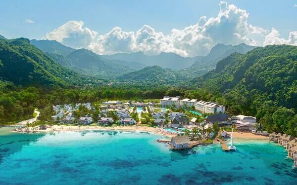 TTG - Fairer Travel - Meet the Sandals team scaling the Saint Vincent and the Grenadines volcanic peaks for charity