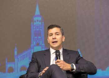 Peña proposes Paraguay as a site for significant investments in technology