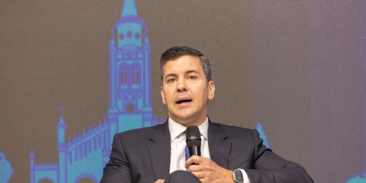 Peña proposes Paraguay as a site for significant investments in technology