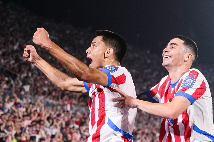 Diego Gómez fue el goleador de Paraguay ante Brasil (Foto: @Albirroja)