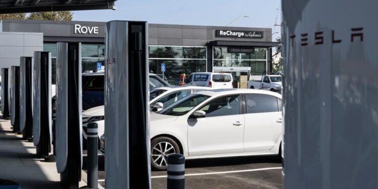 Novel EV charging hub in Santa Ana comes with sushi, lounge – Orange County Register