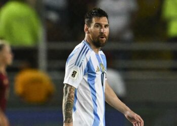 Rondon’s header spoils Messi’s comeback as Argentina draws 1-1 with Venezuela