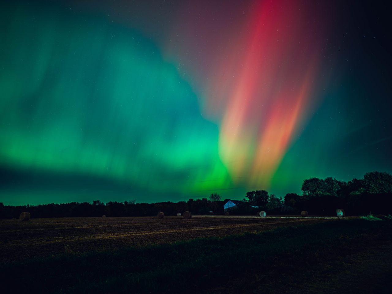 The lights are seen in Wisconsin.