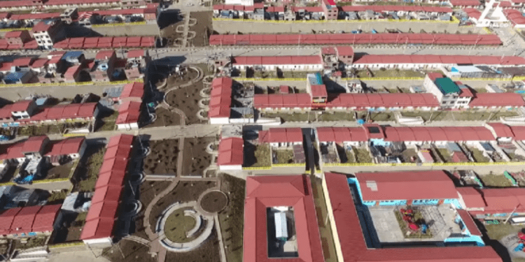 A Chinese mining company relocated a whole Peruvian town. Now, they are struggling to survive · Global Voices