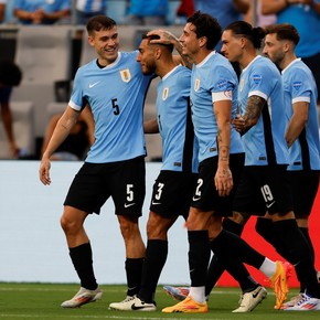 Las dos figuras que Uruguay recupera para enfrentar a Ecuador por Eliminatorias