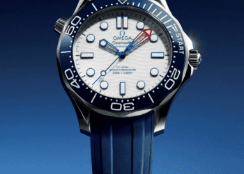 Up close with the OMEGA Seamaster Diver 300M America’s Cup Edition