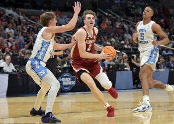 Alabama basketball comes in at No. 2 in first preseason poll