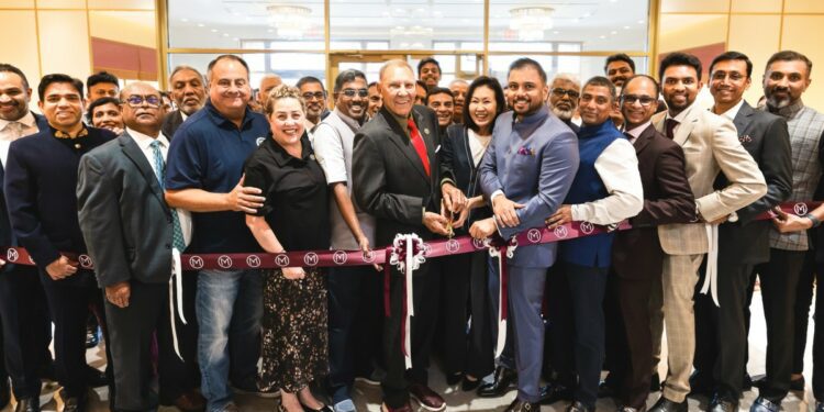 Malabar Gold & Diamonds opens flagship showroom in USA, plans to open 20 new stores worldwide in Oct - Industry News