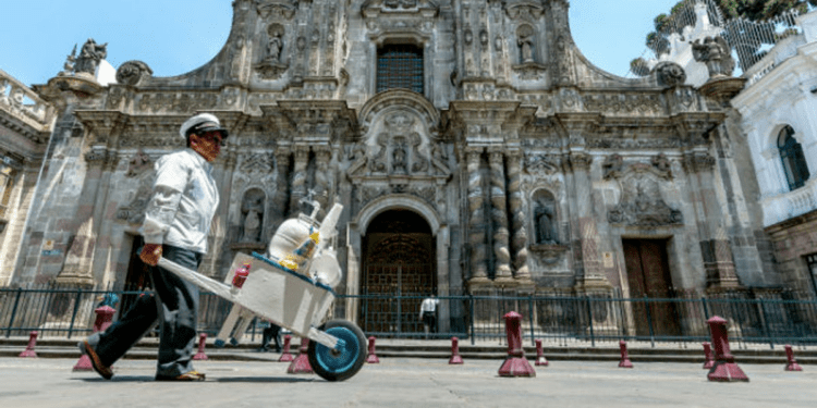 Ecuador Travel Guide, News and Information