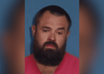 Arkansas father arrested after allegedly killing man he found with his missing 14-year-old daughter