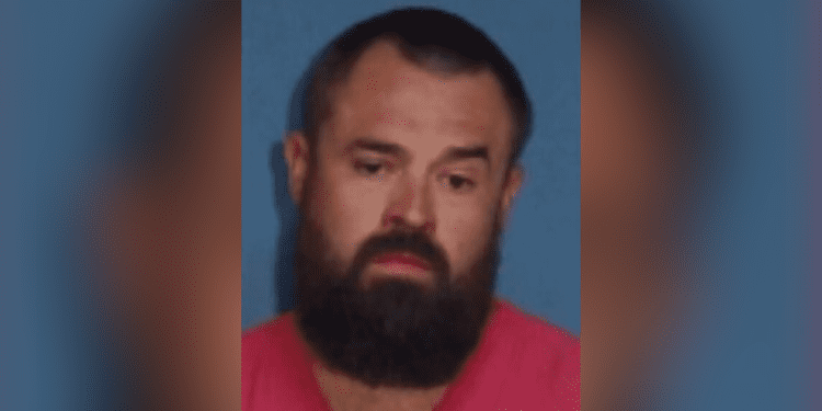 Arkansas father arrested after allegedly killing man he found with his missing 14-year-old daughter