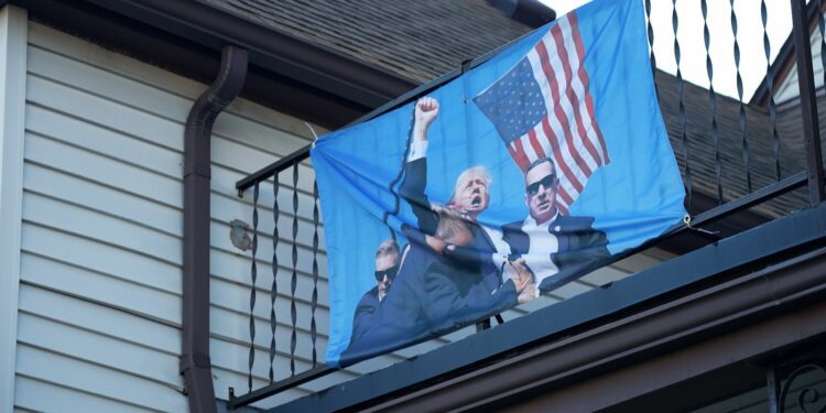 US election: The Arab-Americans swinging to 'wild card' Trump in Michigan | US News