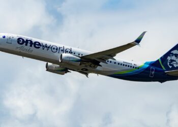 Alaska Airlines Tries Out Reusable Cups Inflight