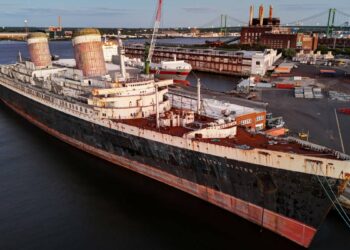 Plans Change for America's Flagship in Preparing to Become a Reef