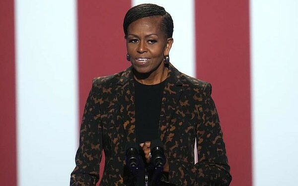 Presidential hopefuls head into final week