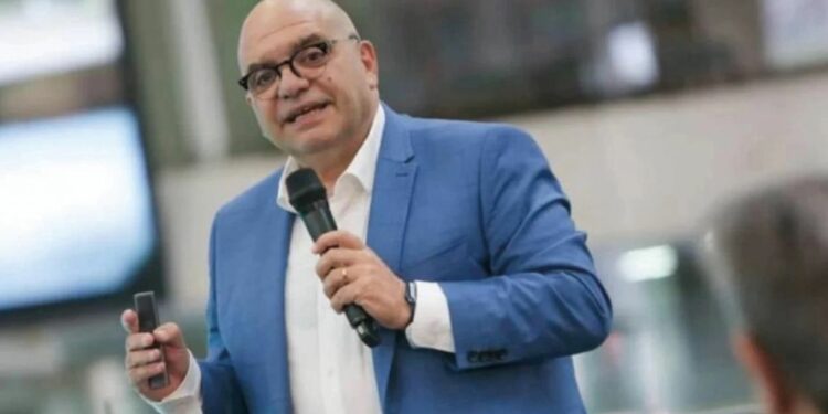 Di Stéfan: el "cisne negro" de las elecciones en EEUU y a cuánto llegará el riesgo país