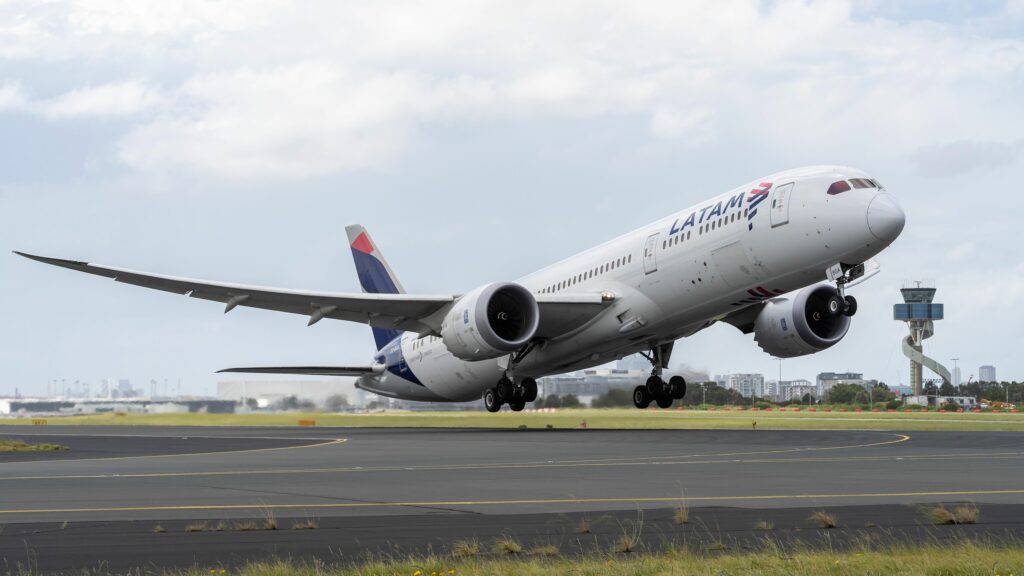 LATAM Relaunches Boeing 787 Sydney To Santiago Route