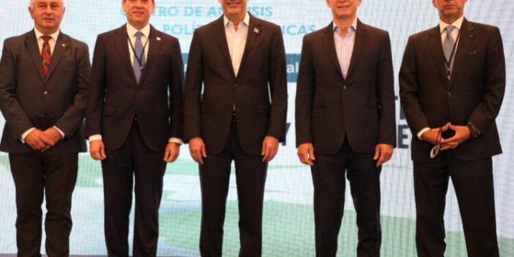 Dominican Republic to host regional forum with former Latin American leaders