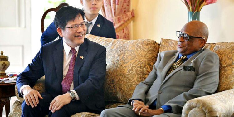 Foreign minister, Saint Lucian PM meet, affirm ties