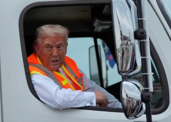 Trump and Harris campaign out West in final sprint to Election Day: Live updates