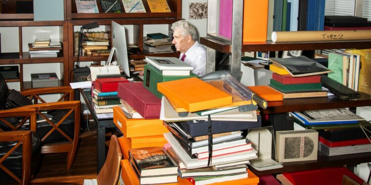 A Controversial Rare-Book Dealer Tries to Rewrite His Own Ending