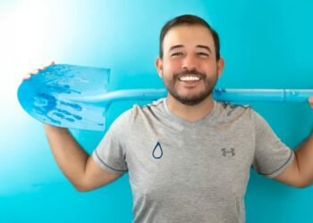 Alumnus leads nonprofit to ensure clean water access for communities in Latin America | FIU News