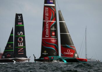 America's Cup Day 3 LIVE - Great Britain's Ineos Britannia desperate to reduce New Zealand lead in Barcelona