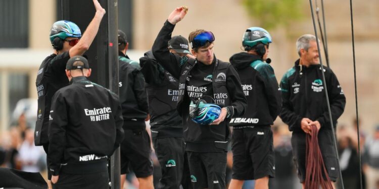 America's Cup: New Zealand beat Great Britain, retain title