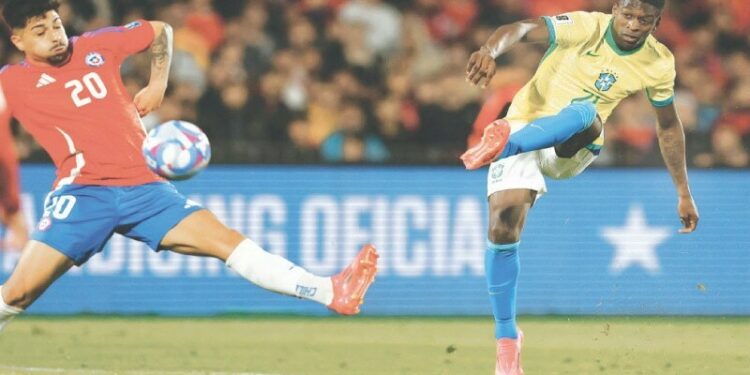 Argentina held on Messi’s return, Brazil leave it late - Sport