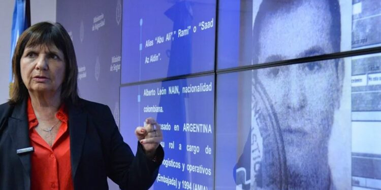 Security Minister Patricia Bullrich reveals the identity of Hussein Ahmad Karaki, the terrorist organisation’s operational chief Hezbollah in Latin America.