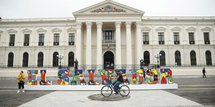 Banco Mundial prevé que economía de El Salvador crecerá 2.9% en 2024