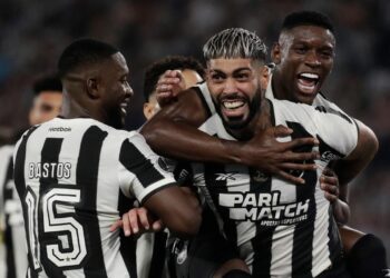 Brazil's Botafogo nears 1st Copa Libertadores final after 5-0 rout of Uruguay's Penarol