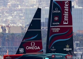 British bank on Mercedes F1 boost while Kiwis keep design in-house