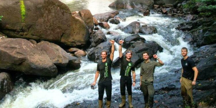 British explorer becomes first person to travel the length of an uncharted Amazon river